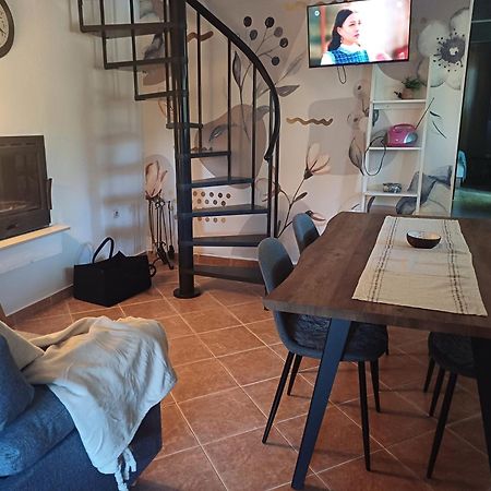 Holiday House Pulina ปูนัต ภายนอก รูปภาพ