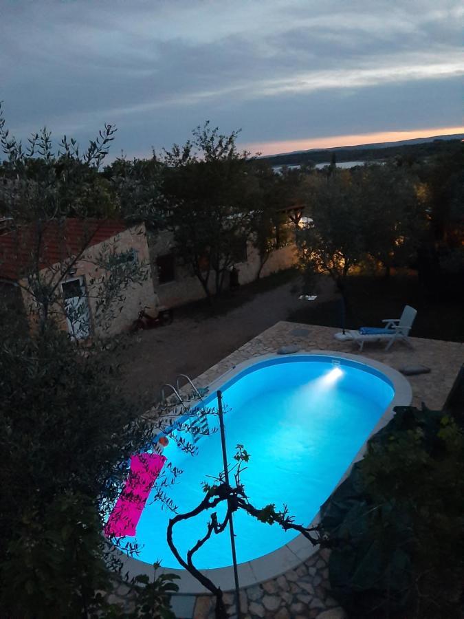 Holiday House Pulina ปูนัต ภายนอก รูปภาพ