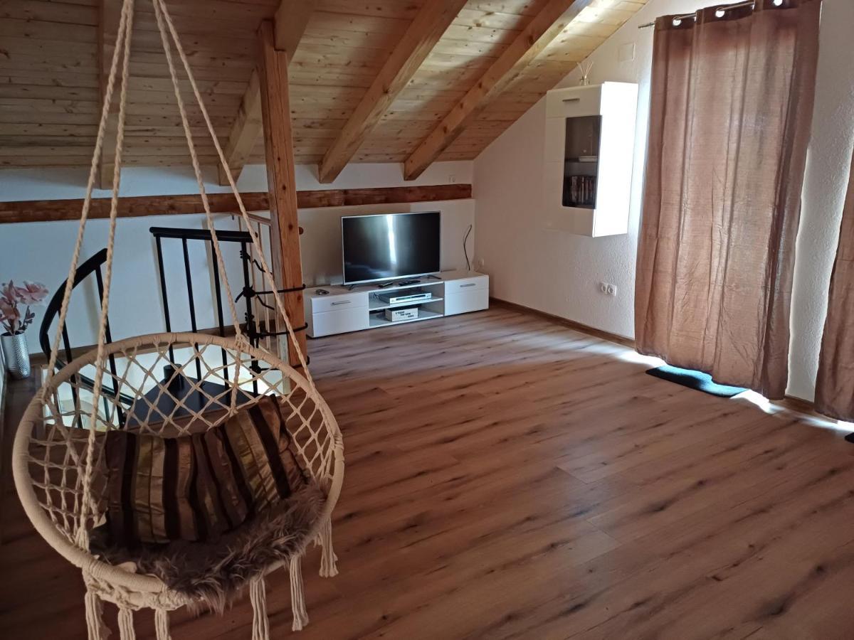Holiday House Pulina ปูนัต ภายนอก รูปภาพ